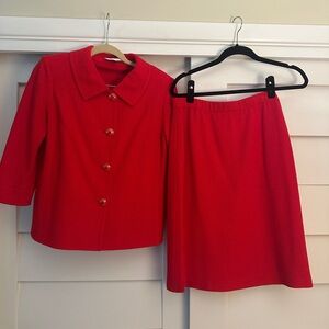 St. John collection Suit Jacket Skirt Size 8 Red Knit Made In USA Accent Buttons